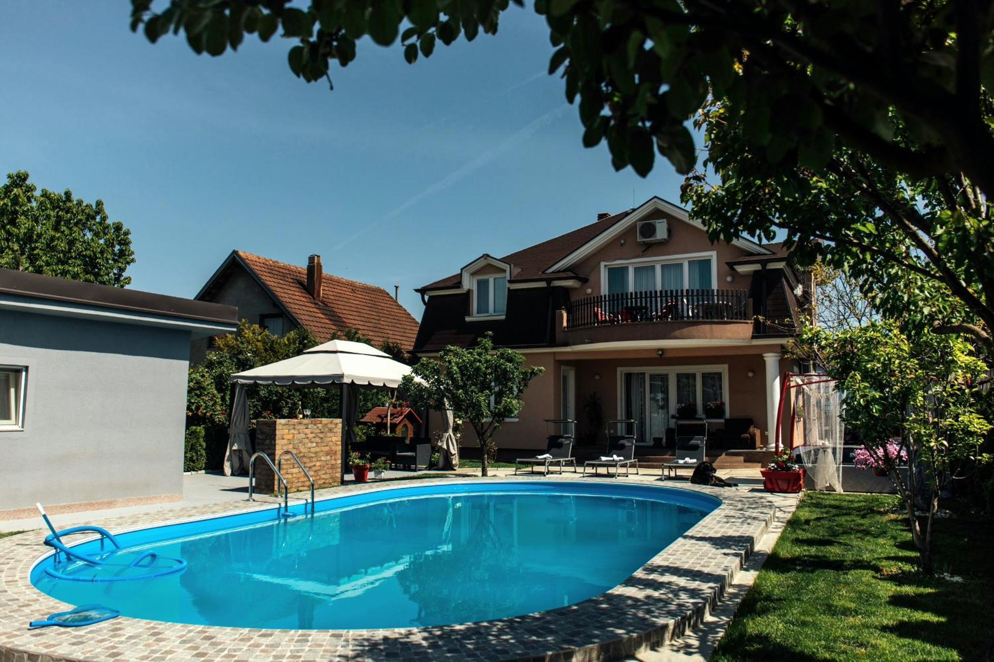 Lux Apartments With Pool Dex Zemun Polje Exterior foto